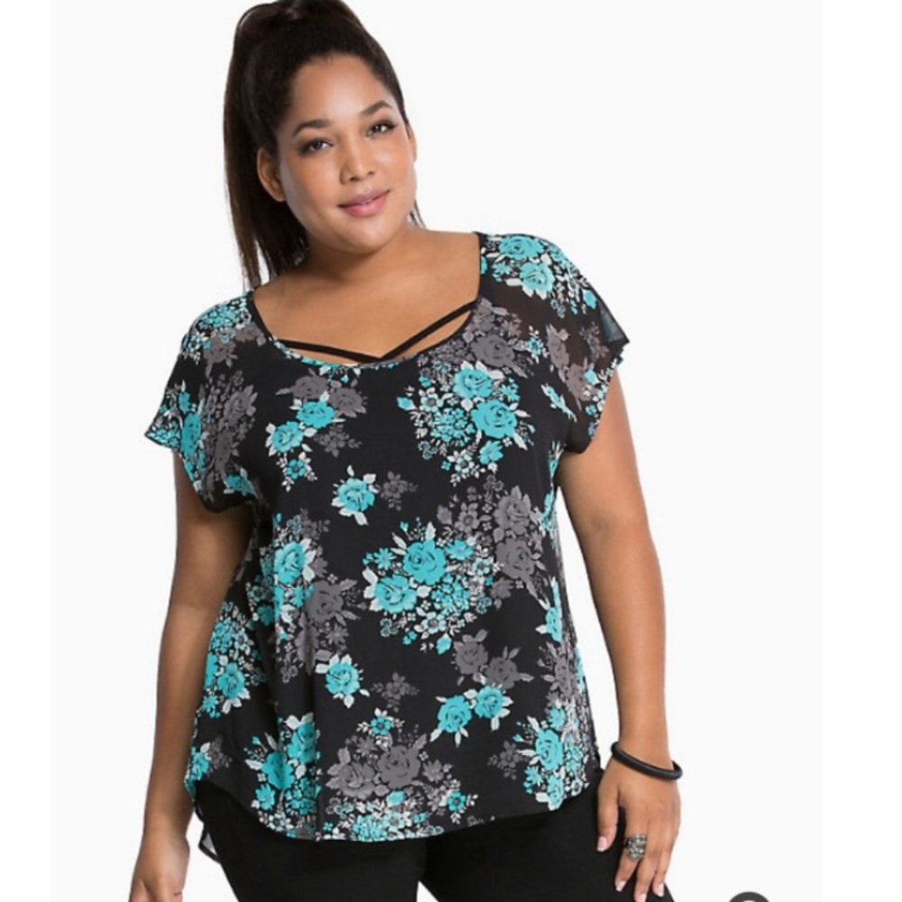 Torrid floral split back top 1X plus size black